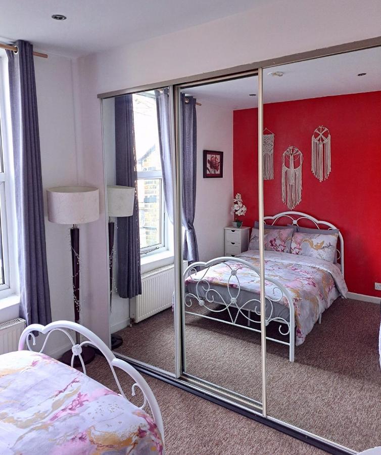Double Room Lgbt London Exterior photo